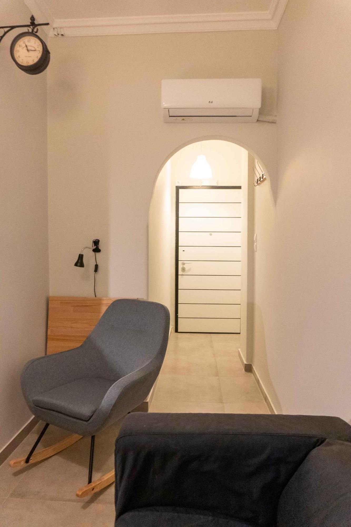 50 Steps Metro Kato Patisia Renovated Athens Apt Exterior foto